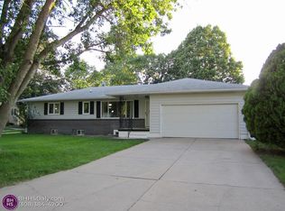 2404 N Hancock Ave, Grand Island, NE 68803