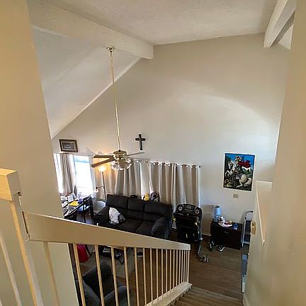 4th image of 710 Essex Pl