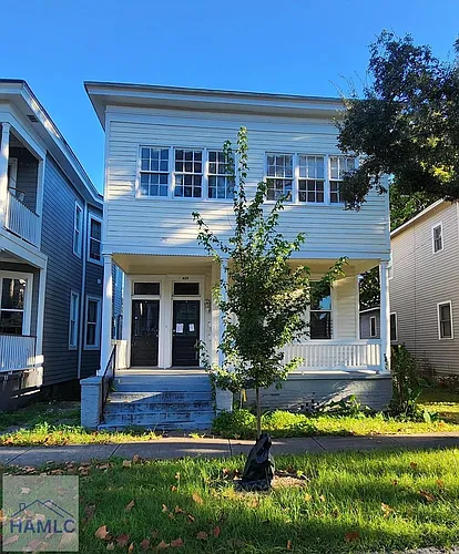 826B E Duffy St Photo 1