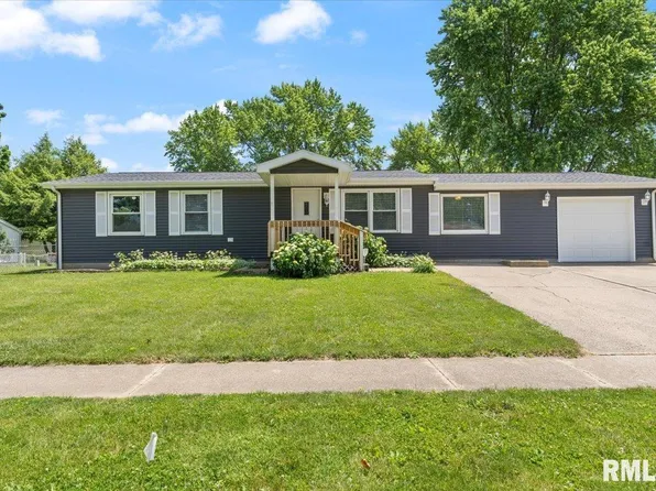 2044 Scarbrough Rd, Springfield, IL 62702