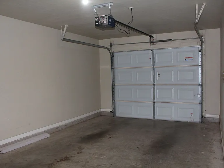 8410 Cottage Park Dr — Photo 19