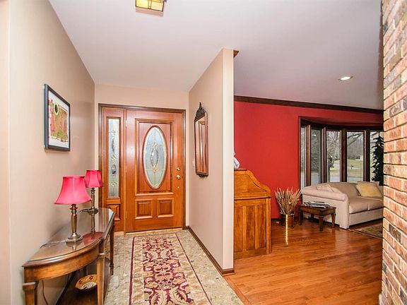 2nd image of 264 Tamarack Dr