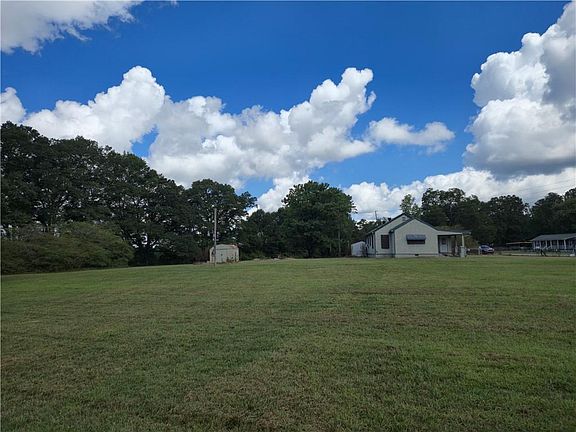 5th image of 3880 Hiram Lithia Springs Rd