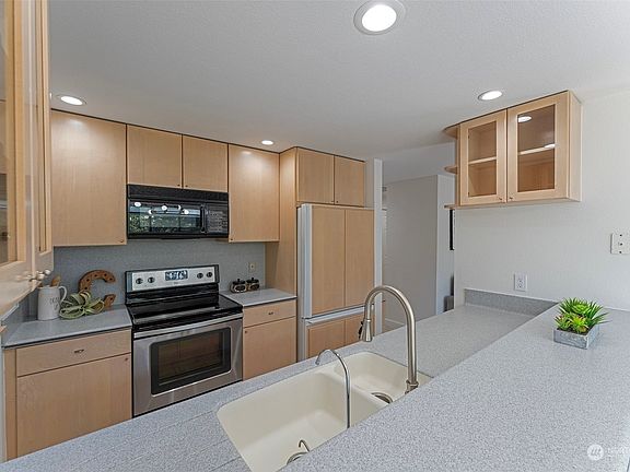 5th image of 13801 Old Redmond Rd APT C206