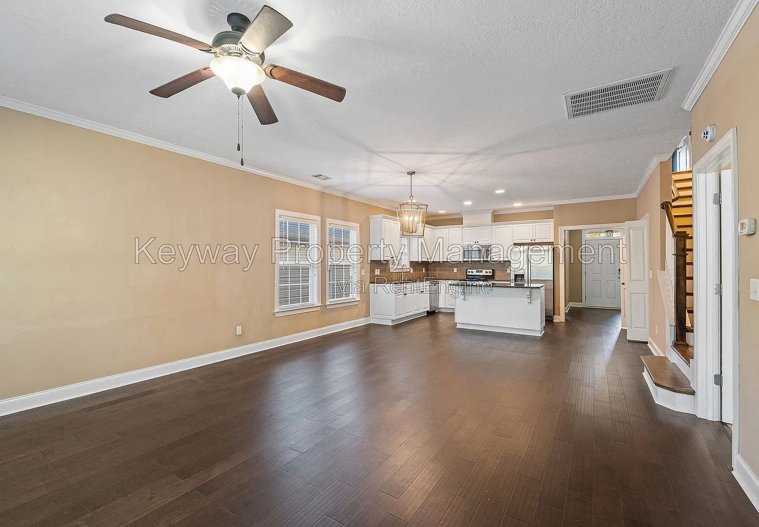 3 bed, 2.0 bath, 1570 sqft, $1,835 — Photo 4