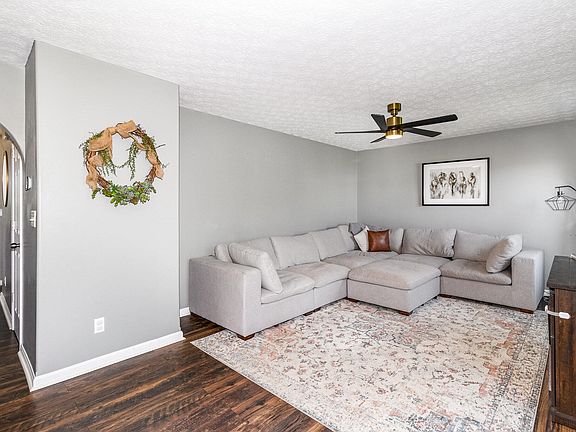 5th image of 401 Molise Cir