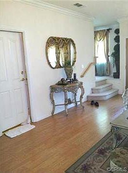 5th image of 268 N Mar Vista Ave APT 5