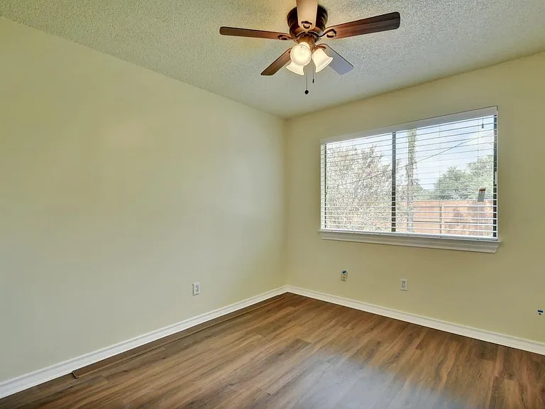 Bedroom #1