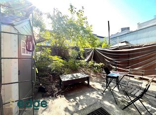 214 Grand St APT 1L, Brooklyn, NY 11211