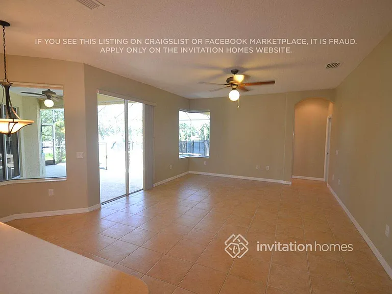 6418 Royal Tern Cir — Photo 2
