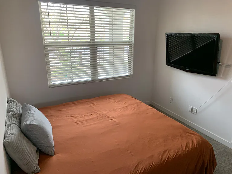 primary bedroom (furniture not included)