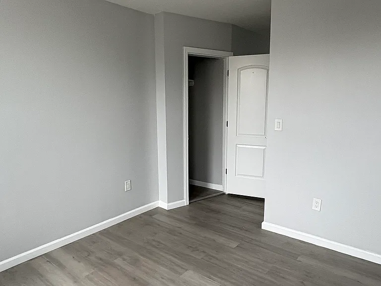 17 Teaneck Rd #2D — Photo 2