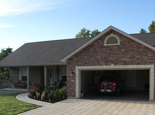 117 Del Haven Parc Dr, Fenton, MO 63026