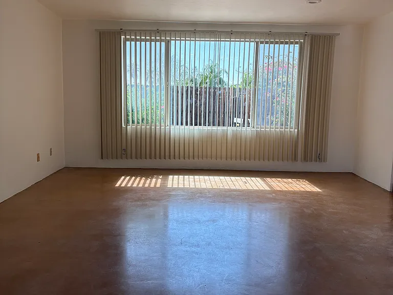 3110 S Portia Ave — Photo 2