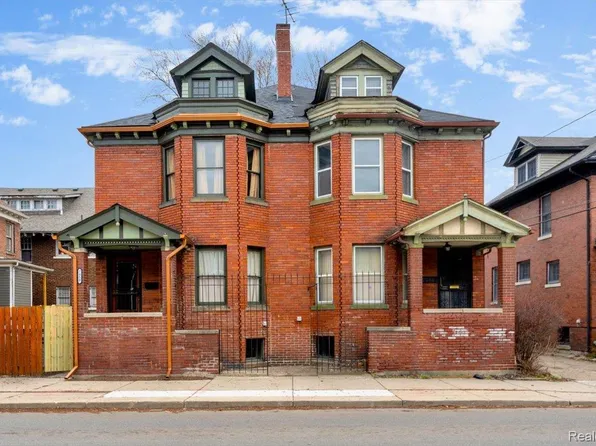 7950 E Lafayette St, Detroit, MI 48214