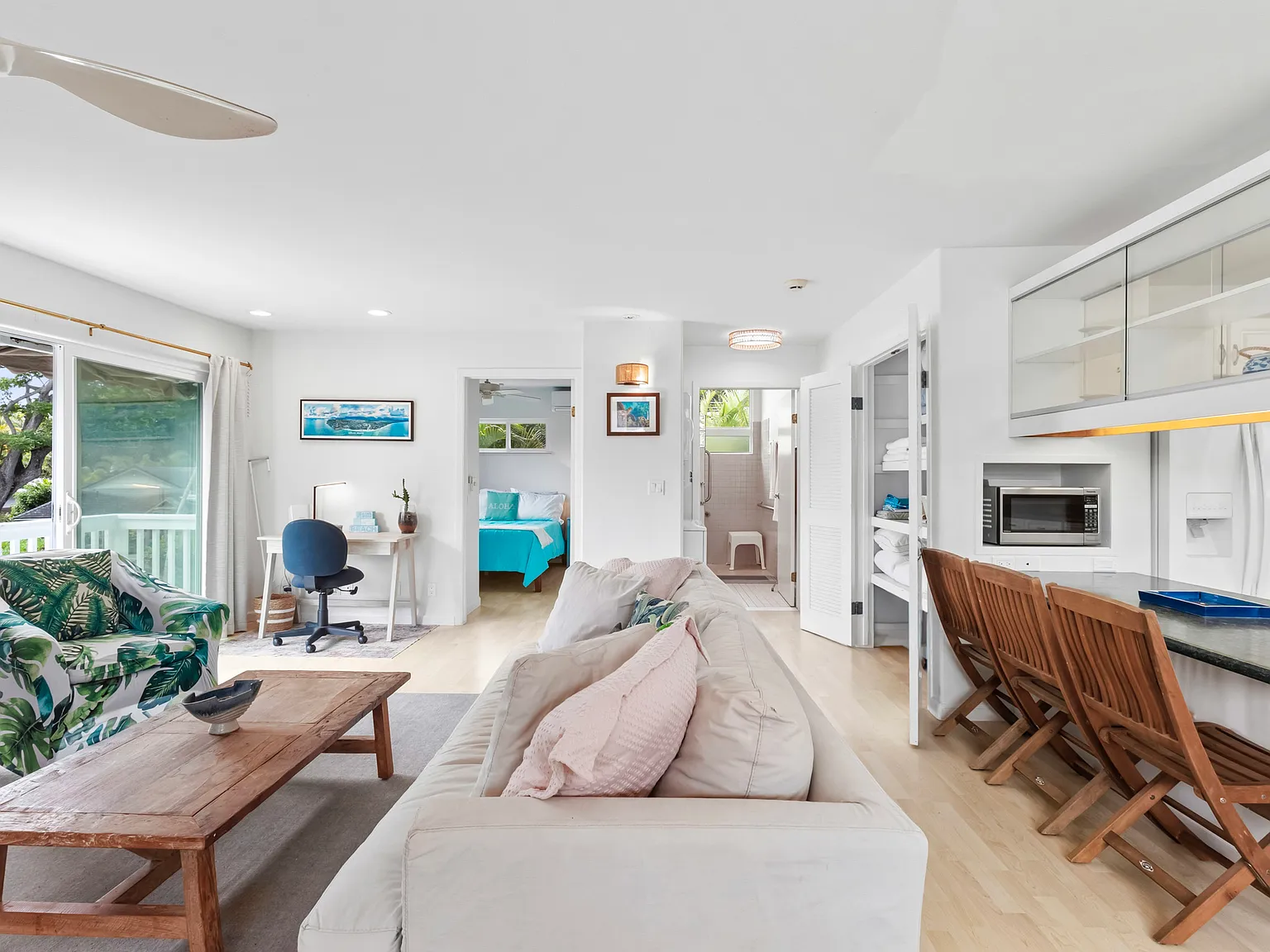 2 bed, 1.5 bath, 750 sqft, $7,995 — Photo 3