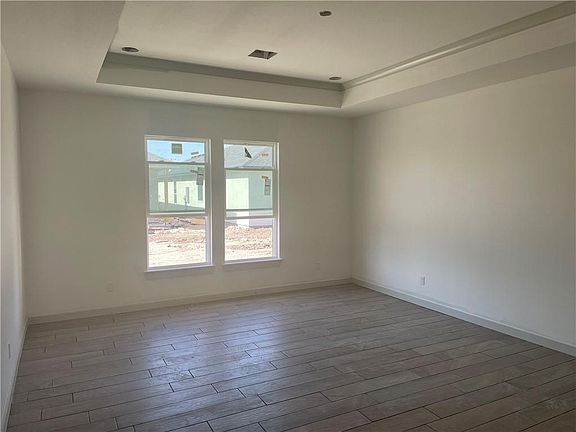 3rd image of 4121 Karo Dr