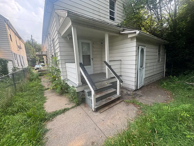6401 Gertrude Ave — Photo 21
