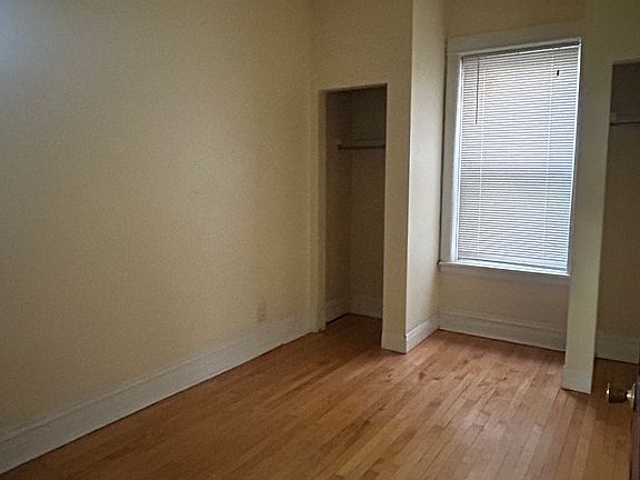 5th image of 3256 N Lakewood Ave #3