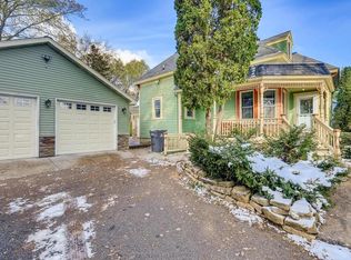 9870 Franlo Rd, Eden Prairie, MN 55347