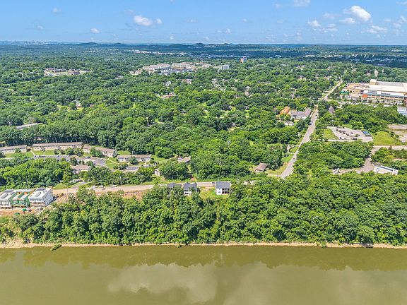 4th image of 392 Rio Vista Dr