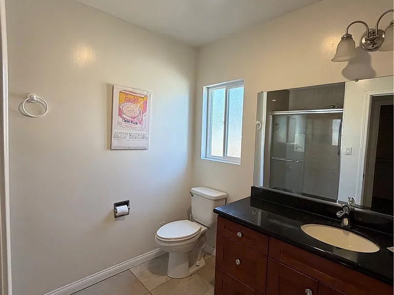 249 N Bromley Ave — Photo 10