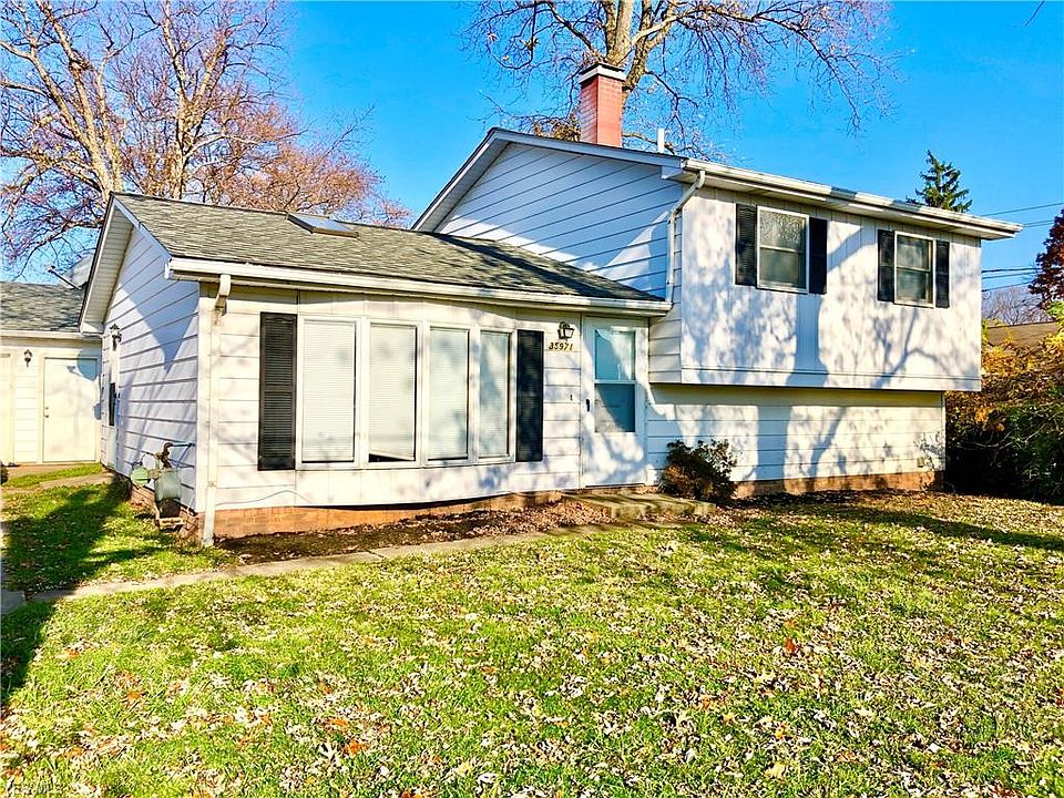 1st image of 35971 Portage Dr
