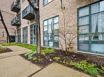 2nd image of 701 W Jackson Blvd APT 401A