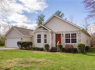 27 Partridge Berry Loop, Mills River, NC 28759