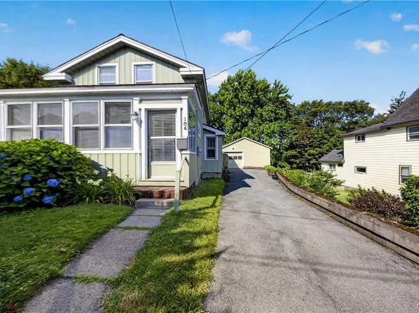 106 W 9th St, Oswego, NY 13126