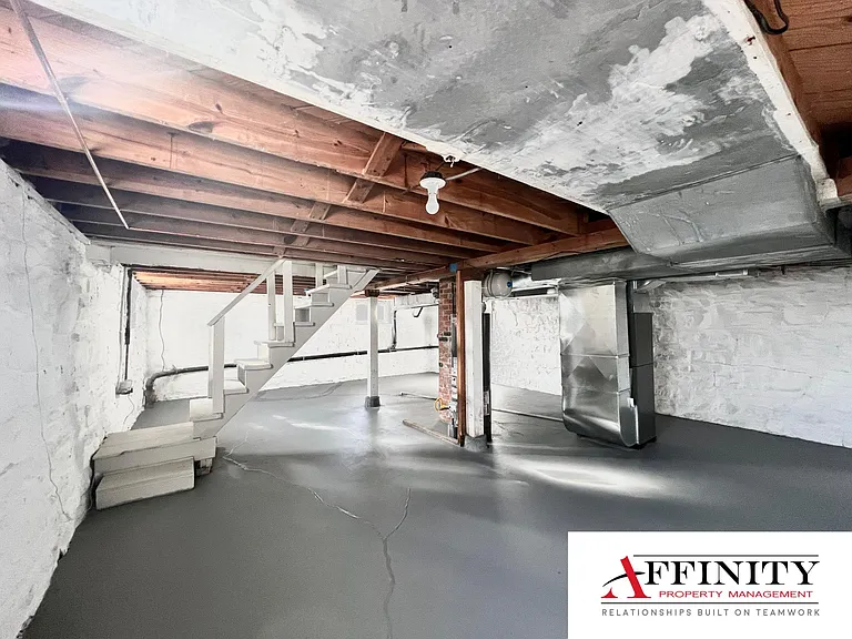 7720 Floyd St — Photo 11