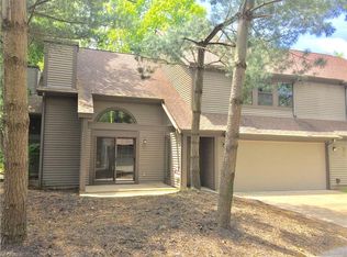 1313 Redtail Hawk Dr #4, Youngstown, OH 44512