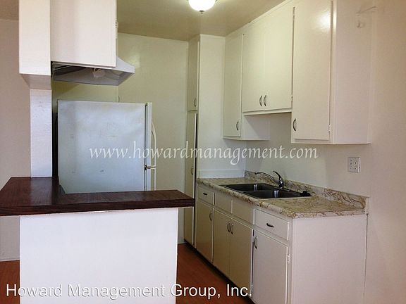 3rd image of 4256 Lindblade Dr APT 11
