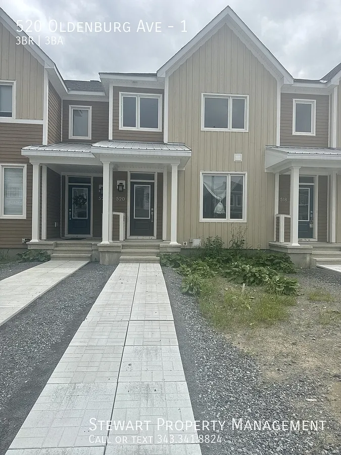 3 bed, 2.5 bath, $2,400 — Photo 2