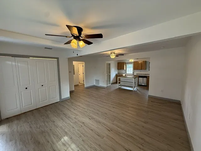 1360 Marshall Dr — Photo 9