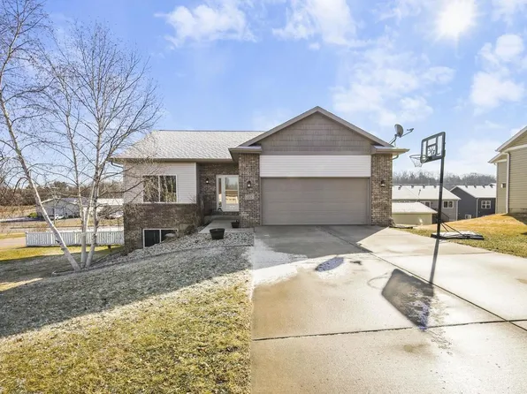 1215 Springbrook Drive, Baraboo, WI 53913