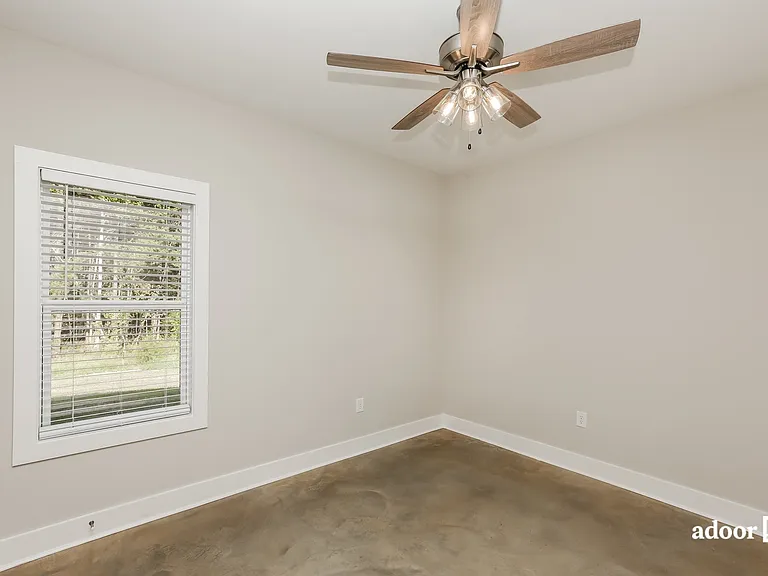 136 Shelby Mae Cir — Photo 11