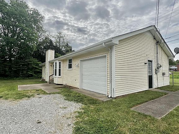 2nd image of 2303 Stokes Rd