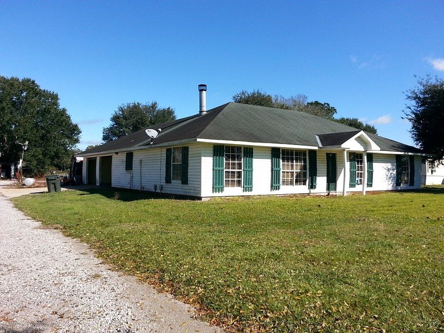 2nd image of 611 Aragon Rd