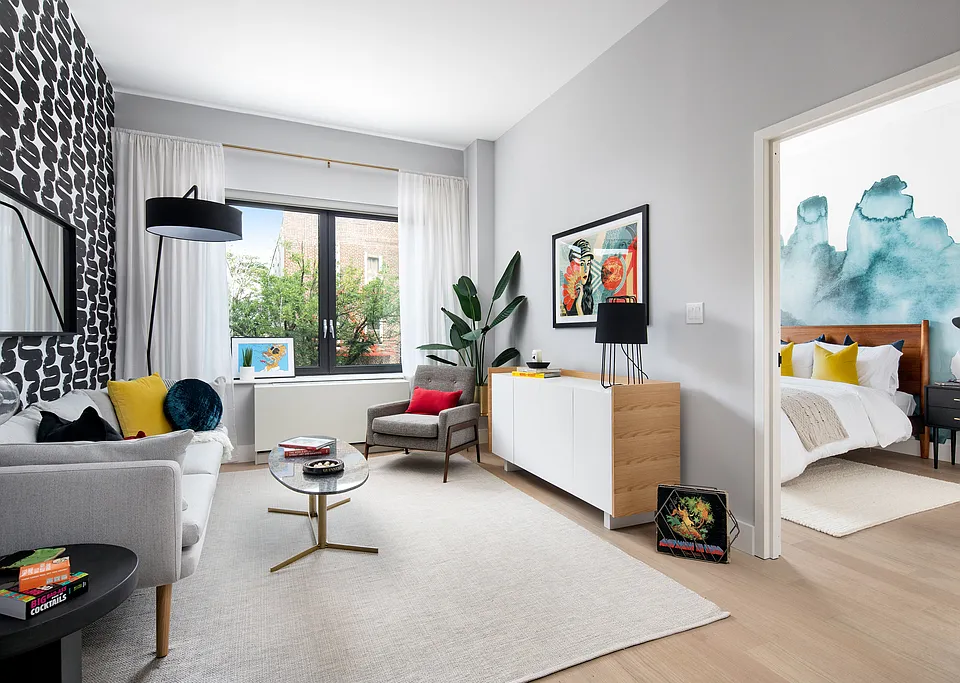 176 Woodward Ave #104