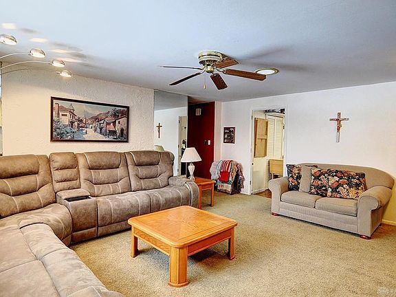 3rd image of 1004 Brian Ct