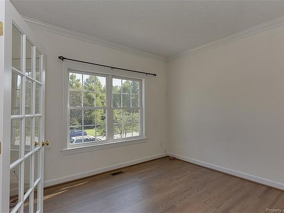 4th image of 6734 Cox Ave
