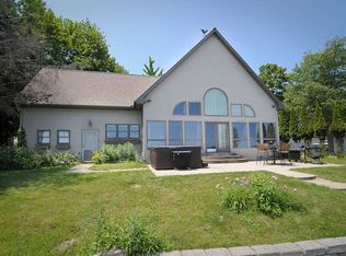 118 Bass Ct, Cadillac, MI 49601