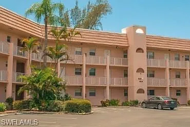 400 Forest Lakes Blvd #302