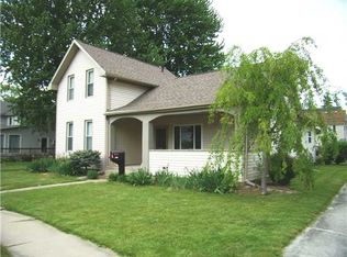 300 W 1st St, Woodville, OH 43469