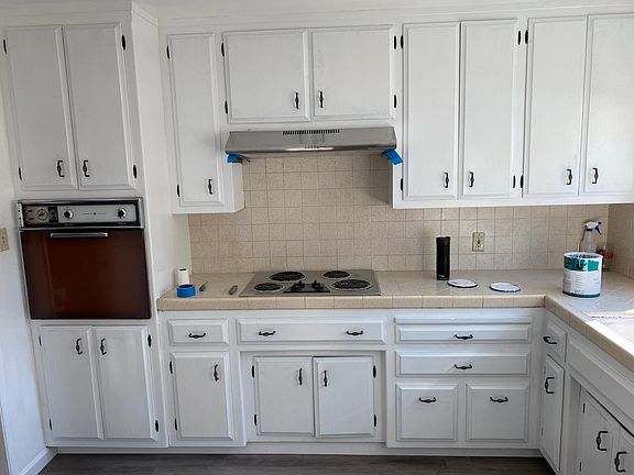 2nd image of 754 Whipple Ave #A