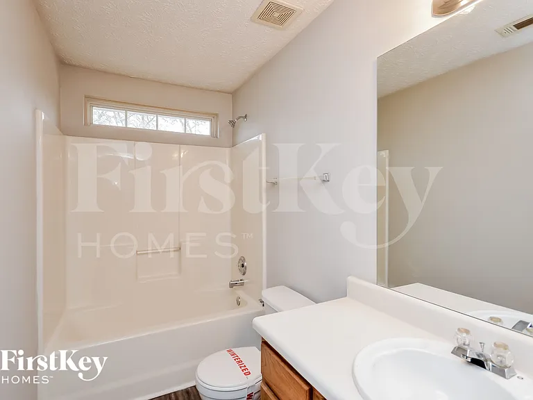345 Lakeside Cir — Photo 12