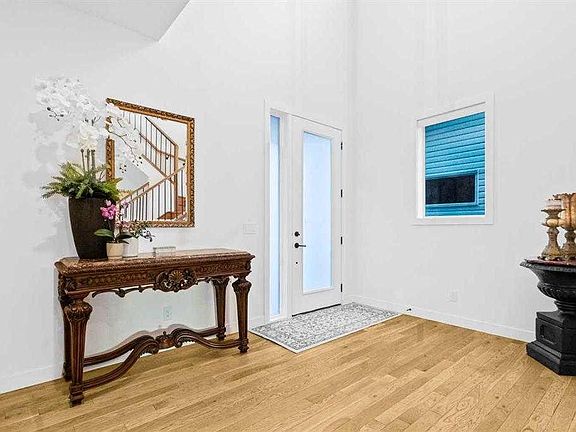 4th image of 44 S Ranchers Way