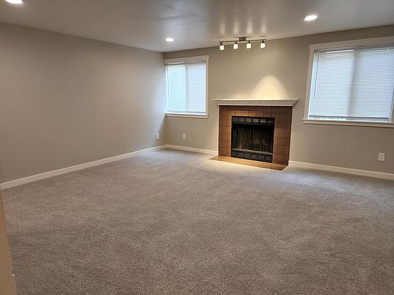 4th image of 8252 126th Ave NE #D104d104
