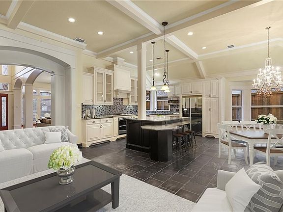 4th image of 913 Silverthorne Trl